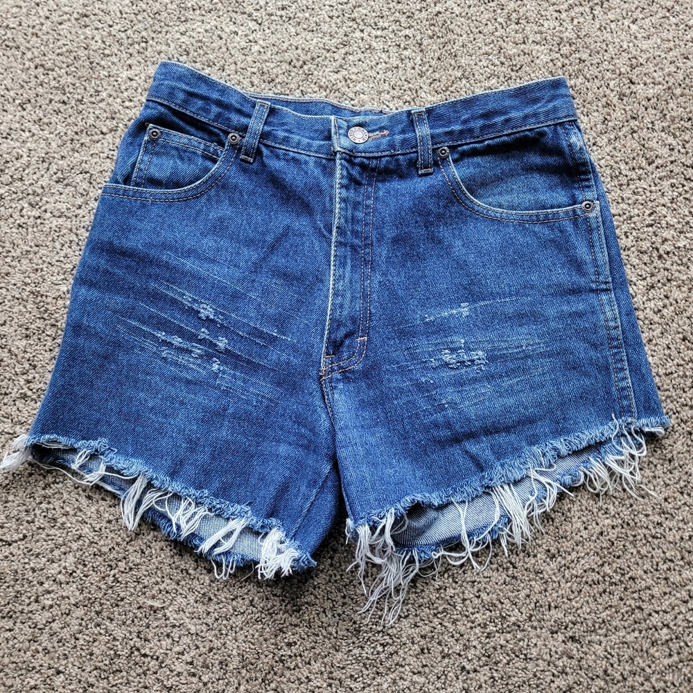 Calvin Klein Women's Cutoff Jean Shorts 29 Vintage 100% Cotton Distressed 36003